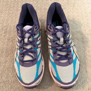 GIVEAWAY - Asics Gel Cumulus